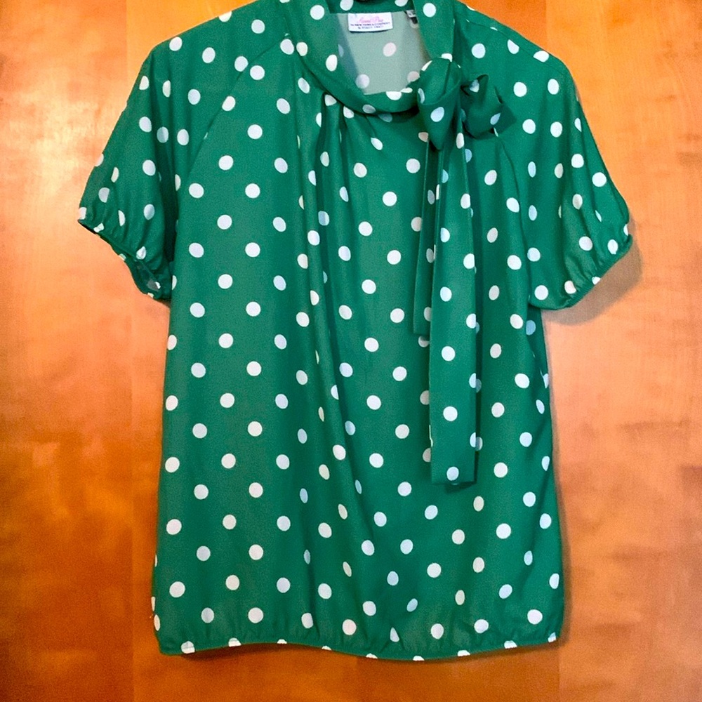 Sweet Pea by NY&Co Ladies Top. Size S